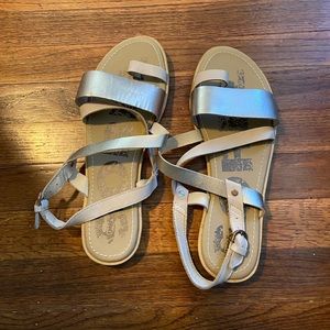 Sorel Ella Criss Cross Sandal in Natural Tan